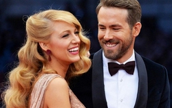 Tài tử Ryan Reynolds: “Cô ấy khiến tôi thích về nhà”